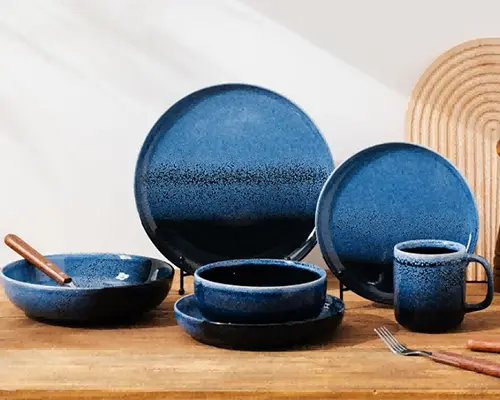 Espazio txiki honetan, denboraren samurtasuna lausotu egiten da