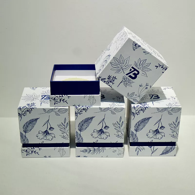 Pertsonalizatutako perfume eskuz egindako opari kutxa